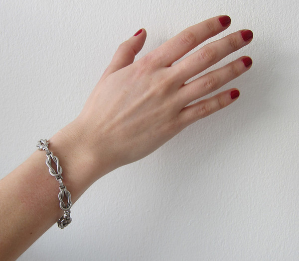 ALYNNE LAVIGNE vintage - Silver Knot Bracelet ALYNNE LAVIGNE vintage - Silver Knot Bracelet