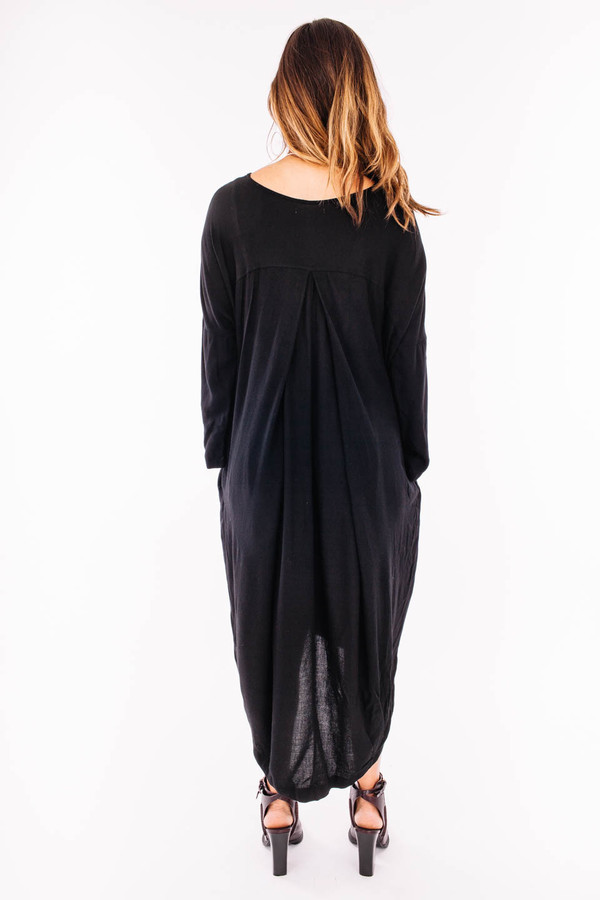 Black Crane Pleated Cocoon Dress (Black) Black Crane Pleated Cocoon Dress (Black)
