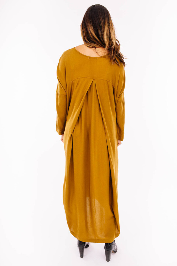 Black Crane Pleated Cocoon Dress (Gold Brown) Black Crane Pleated Cocoon Dress (Gold Brown)
