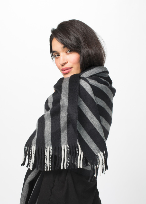 Odeeh Heavyweight Wool Blend Scarf Odeeh Heavyweight Wool Blend Scarf