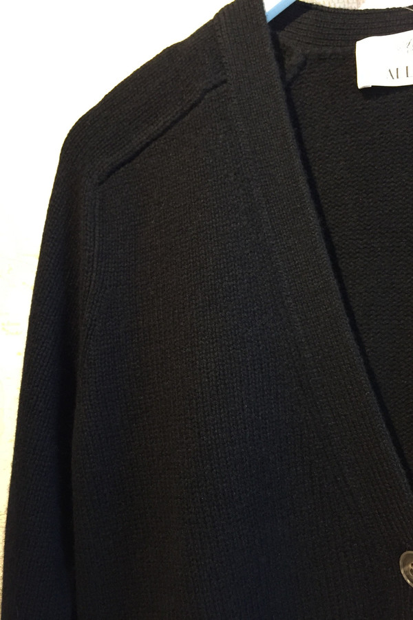 Allude Luxe cashmere cardigan Allude Luxe cashmere cardigan