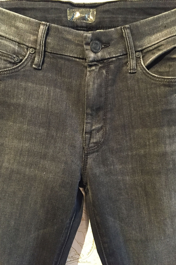 Mother Denim 'The Looker' in Rebels and Lovers Mother Denim 'The Looker' in Rebels and Lovers