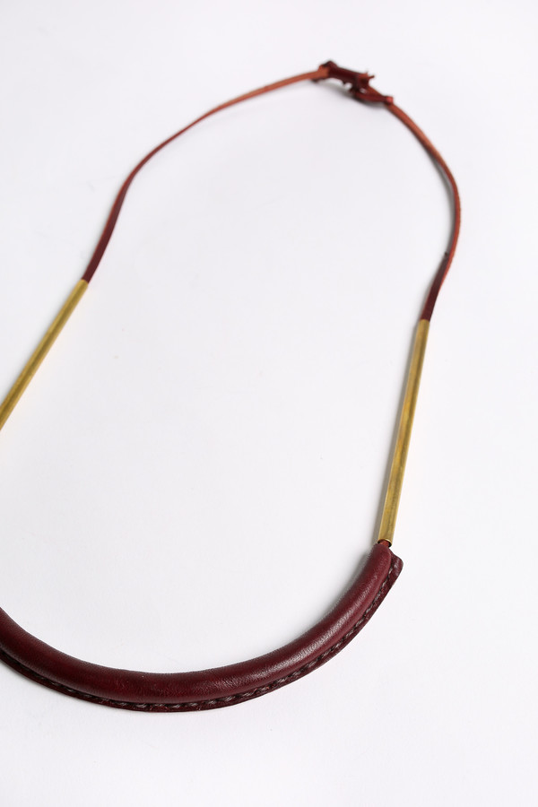 Crescioni Bare circuit necklace in oxblood Crescioni Bare circuit necklace in oxblood