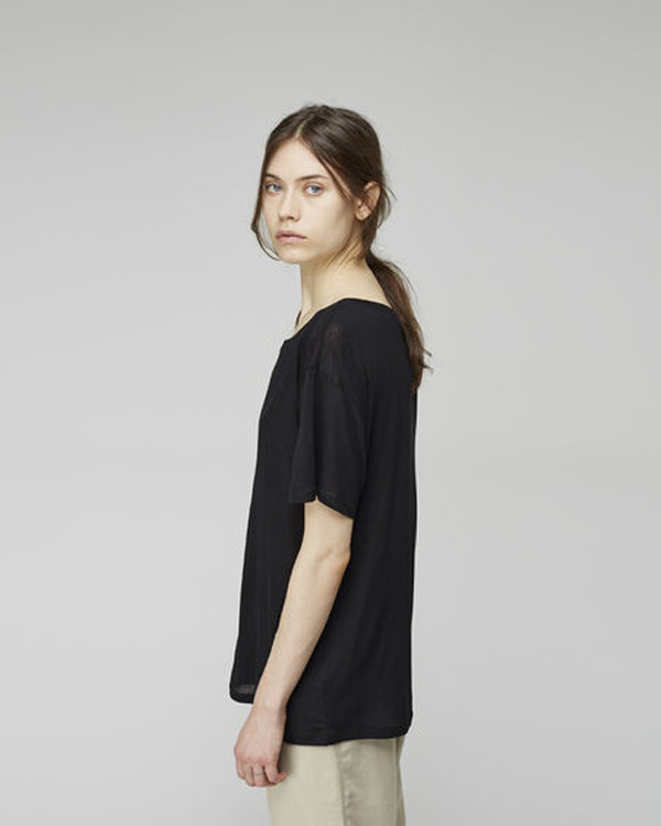 Base Range - LOOSE TEE Base Range - LOOSE TEE