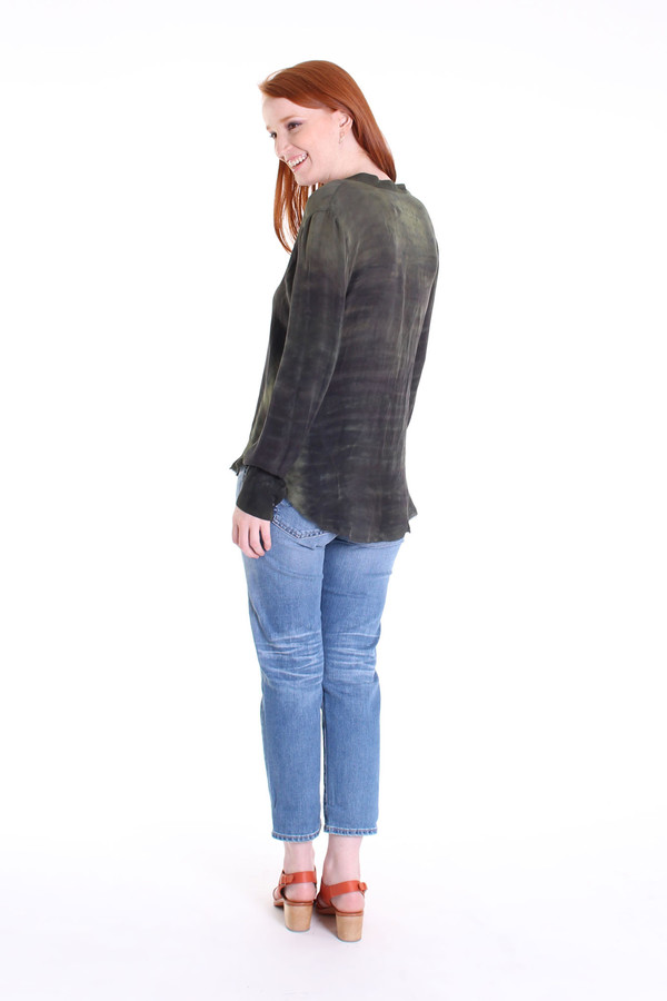Raquel Allegra Georgette henley blouse in olive Raquel Allegra Georgette henley blouse in olive