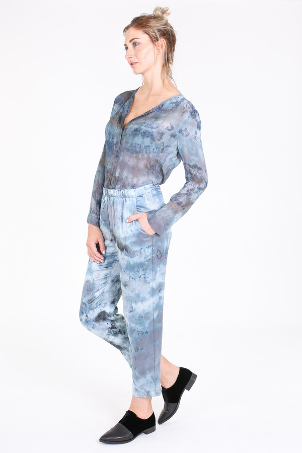 Raquel Allegra Relaxed pant in midnight Raquel Allegra Relaxed pant in midnight