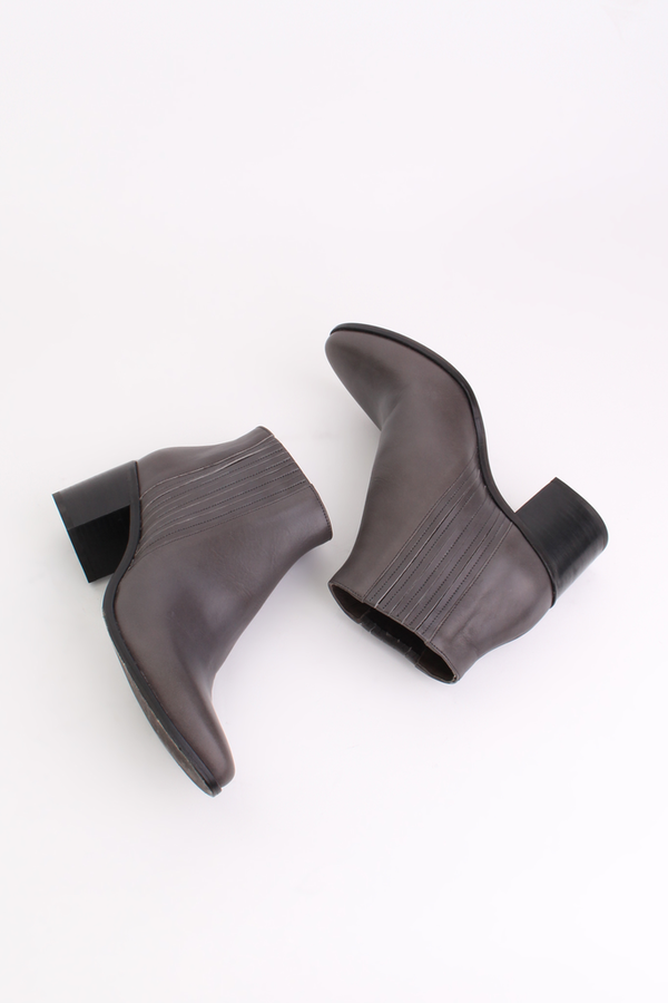 Coclico Zag bootie in grey Coclico Zag bootie in grey