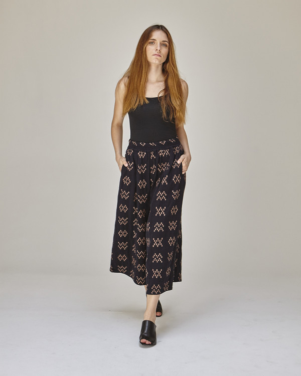 Ace & Jig Jo Midi Pants in Black Sampler Ace & Jig Jo Midi Pants in Black Sampler