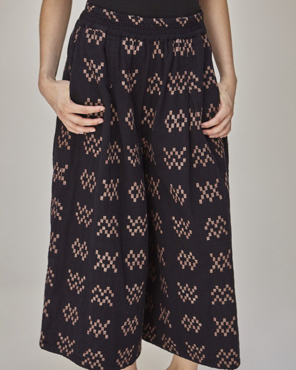 Ace & Jig Jo Midi Pants in Black Sampler Ace & Jig Jo Midi Pants in Black Sampler