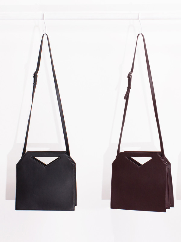 IMAGO-A Triad Bag Burgundy IMAGO-A Triad Bag Burgundy