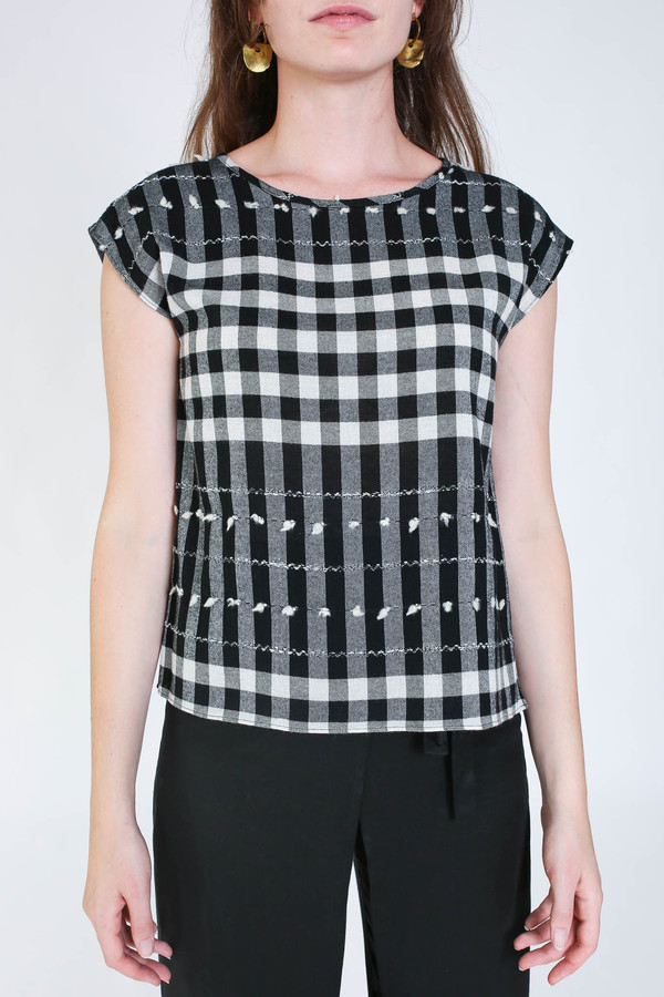 Svilu Base top in black/white check Svilu Base top in black/white check