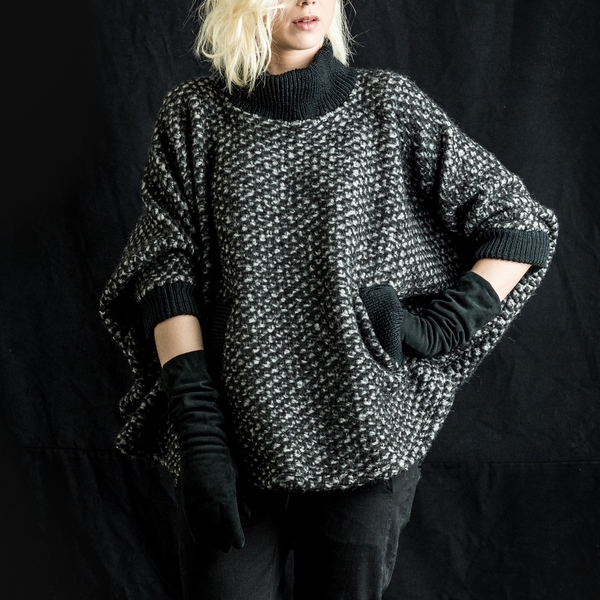 Bodybag by Jude Clothing 'Dream' cape Bodybag by Jude Clothing 'Dream' cape
