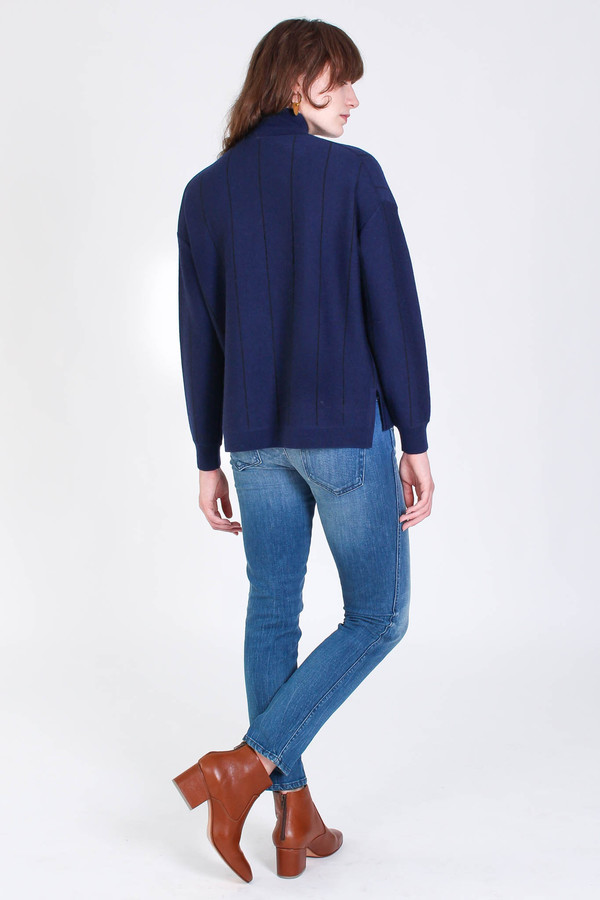 Svilu Stripe turtleneck in navy Svilu Stripe turtleneck in navy