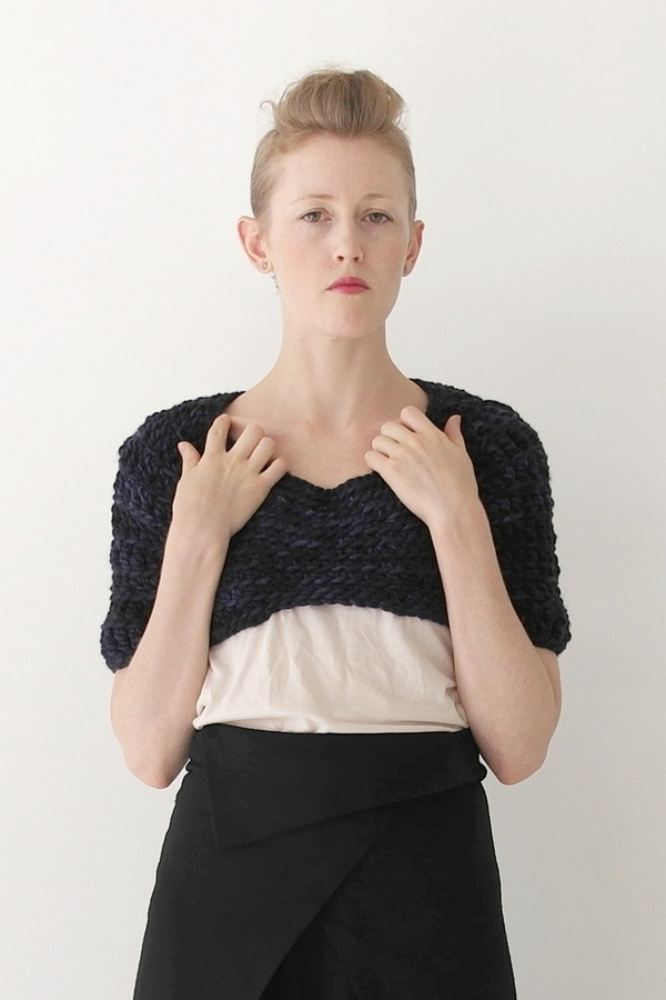 Mônom Wool Tunnel Shrug/Scarf Mônom Wool Tunnel Shrug/Scarf