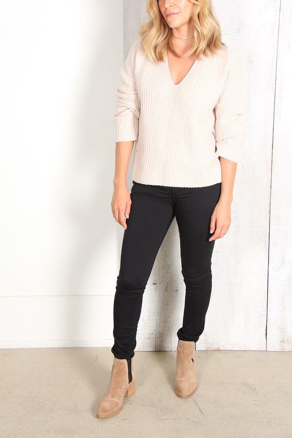 Helmut Lang CASH WOOL V-NECK SWEATER Helmut Lang CASH WOOL V-NECK SWEATER