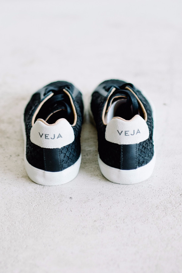 VEJA Esplar Bastille // Black Tilapia VEJA Esplar Bastille // Black Tilapia