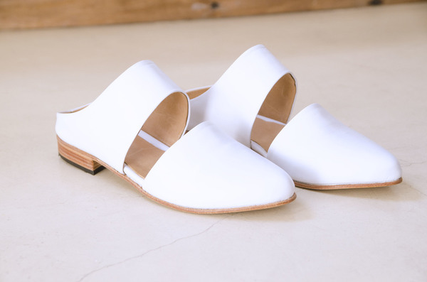 Zou Xou Mule in White Zou Xou Mule in White