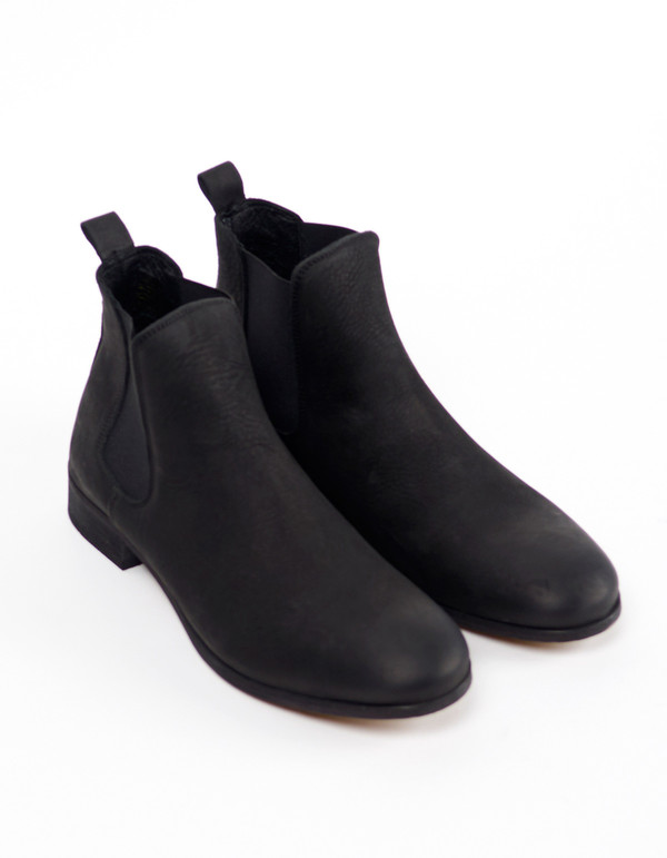 Shoe The Bear Nubuck Chelsea Boot Black Shoe The Bear Nubuck Chelsea Boot Black