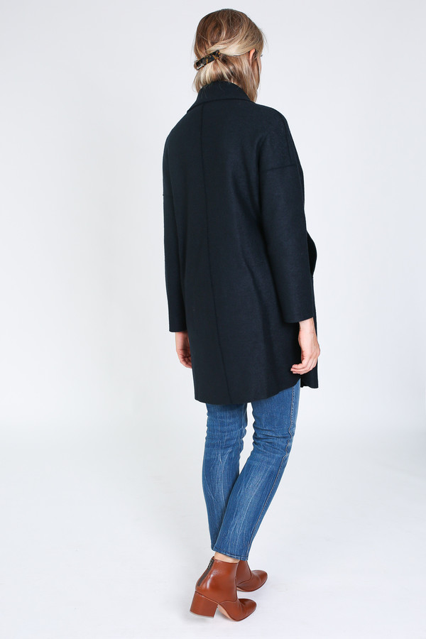 Harris Wharf London Oversized collar Coat in dark blue Harris Wharf London Oversized collar Coat in dark blue