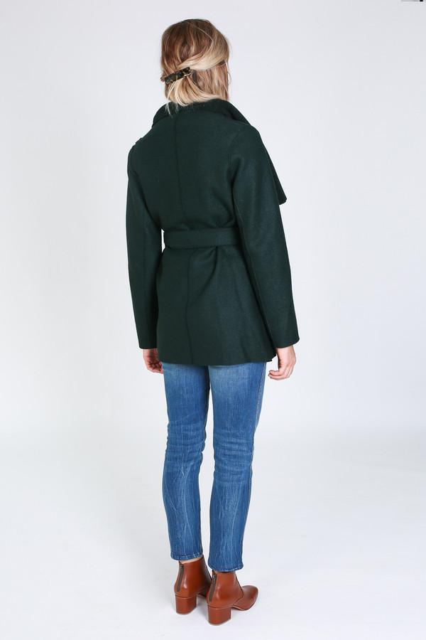 Harris Wharf London Short volcano coat in racing green Harris Wharf London Short volcano coat in racing green