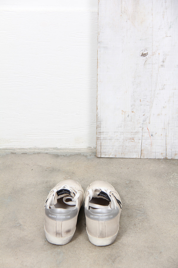 Golden Goose SUPER STAR SNEAKER IN NUBUCK LEATHER AND LEATHER STAR Golden Goose SUPER STAR SNEAKER IN NUBUCK LEATHER AND LEATHER STAR