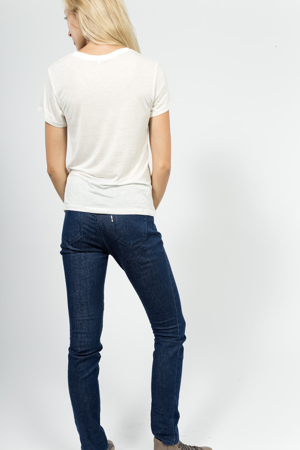 Baserange V Neck Tee Baserange V Neck Tee