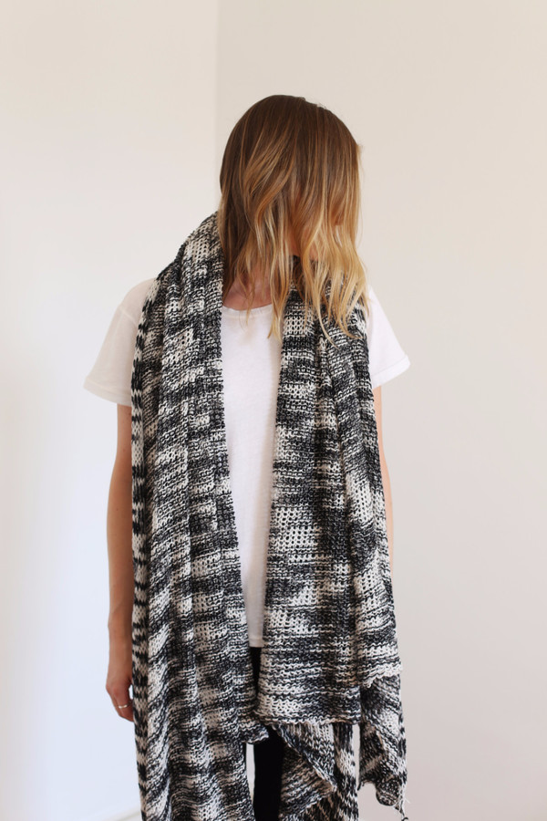 Donni Charm Donni Knit Comfy Tri-Color Scarf Donni Charm Donni Knit Comfy Tri-Color Scarf