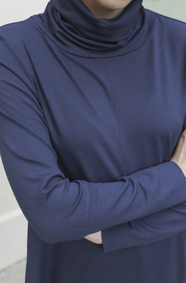 Wolcott : Takemoto Hayes Turtleneck in Midnight Wolcott : Takemoto Hayes Turtleneck in Midnight