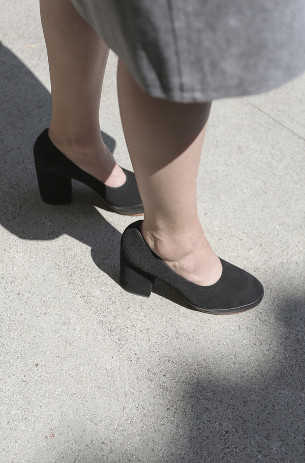 A Détacher Cara Pump in Black Suede A Détacher Cara Pump in Black Suede
