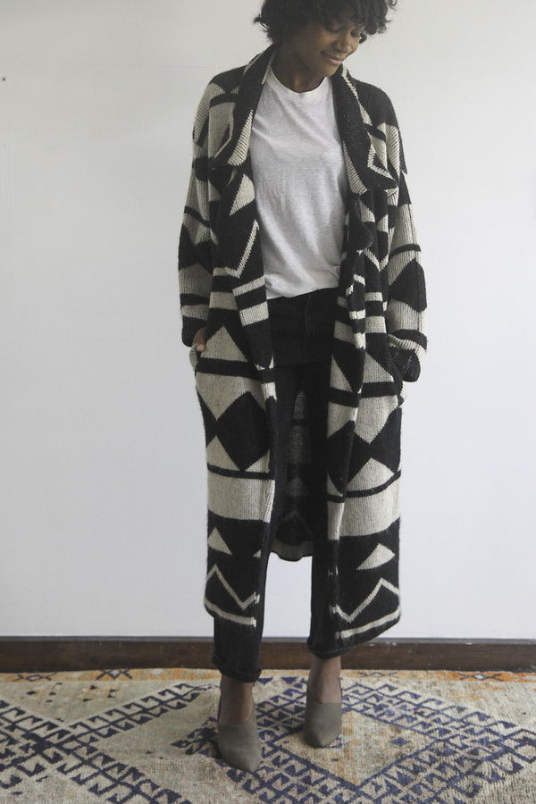 The Shudio Vintage Oversized Geometric Sweater The Shudio Vintage Oversized Geometric Sweater