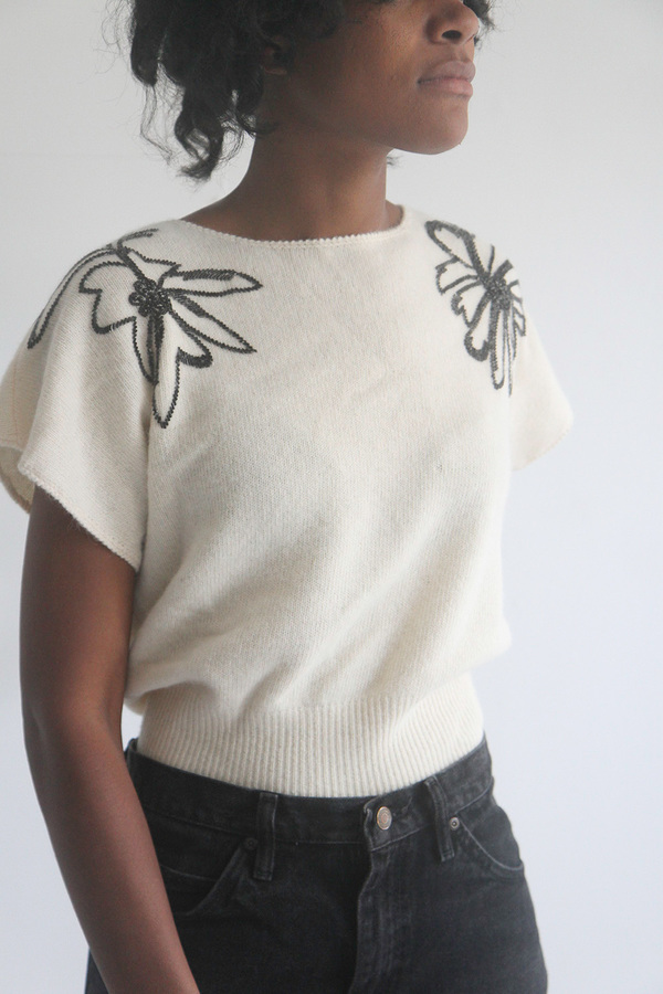 Cream Short Sleeve Sweater with Beaded Shoulders Cream Short Sleeve Sweater with Beaded Shoulders
