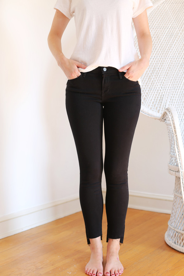 FRAME Denim Le Skinny de Jeanne Raw Staggered FRAME Denim Le Skinny de Jeanne Raw Staggered