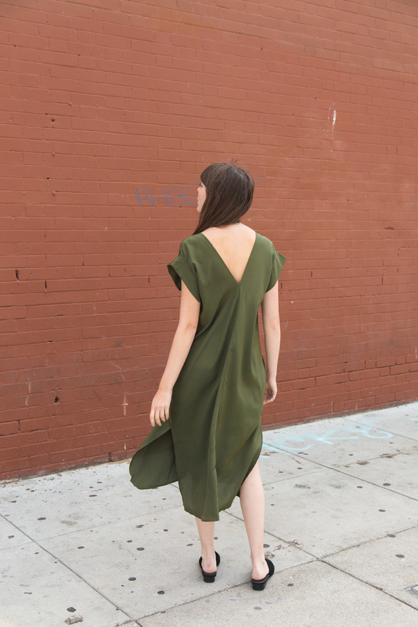 esby banks silk kimono dress in olive esby banks silk kimono dress in olive