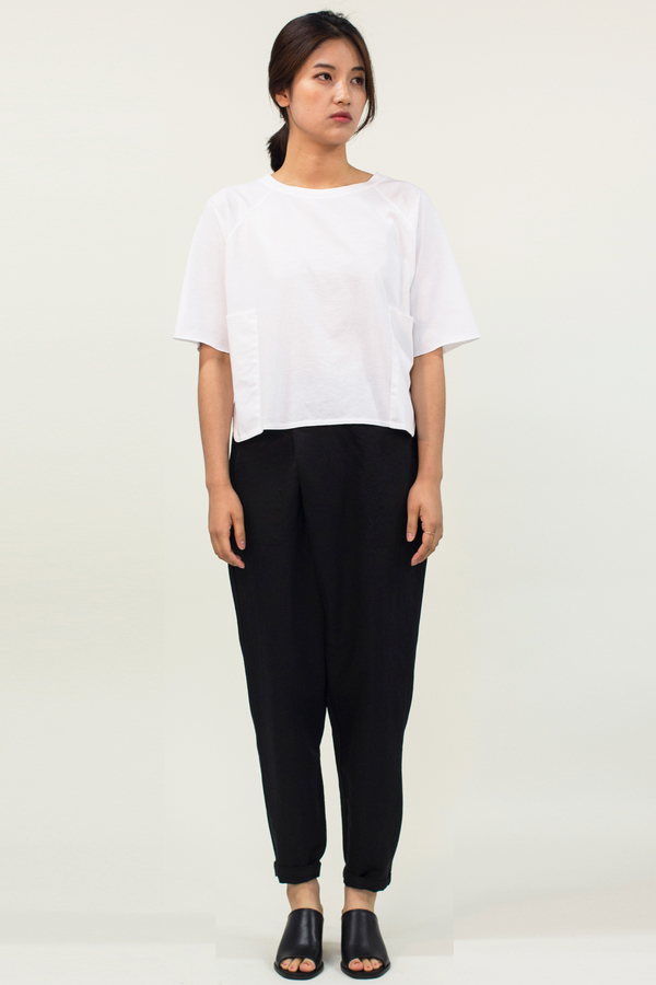 Universal Tissu Pocket Crop Top- White Universal Tissu Pocket Crop Top- White