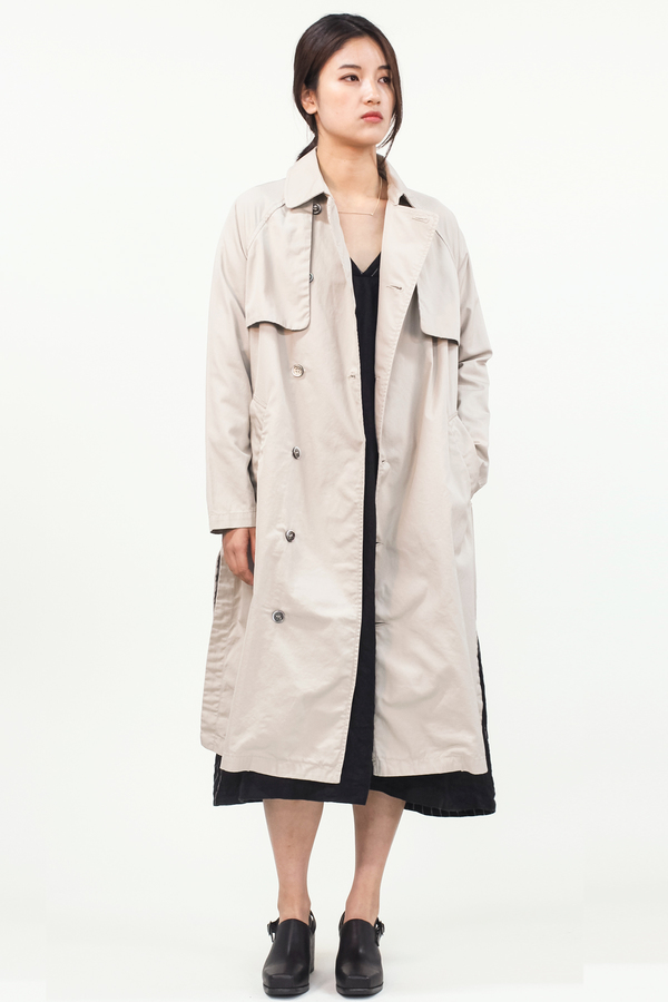 Universal Tissu Waterproof Trench Coat- Beige Universal Tissu Waterproof Trench Coat- Beige