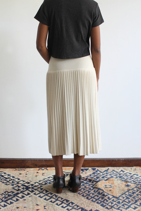SomeLikeUs Vintage Cream Dropwaist Knife Pleated Skirt SomeLikeUs Vintage Cream Dropwaist Knife Pleated Skirt