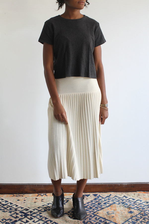 SomeLikeUs Vintage Cream Dropwaist Knife Pleated Skirt SomeLikeUs Vintage Cream Dropwaist Knife Pleated Skirt