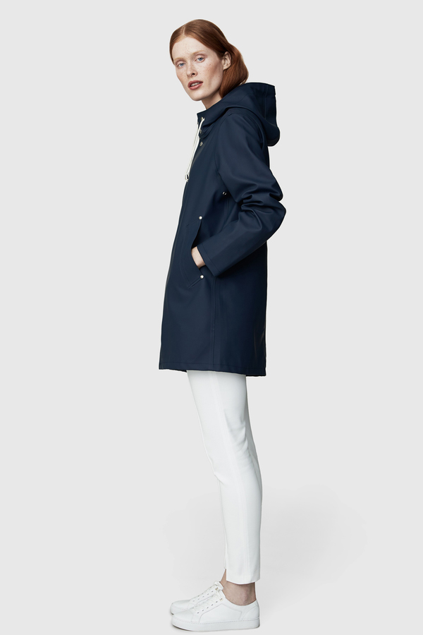 STUTTERHEIM Stockholm Rain Jacket- Navy STUTTERHEIM Stockholm Rain Jacket- Navy