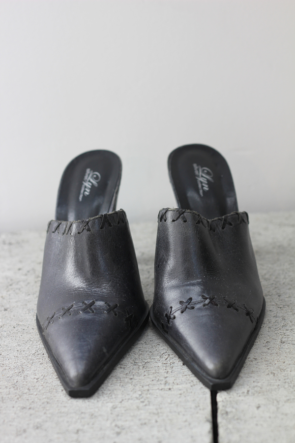 Hey Jude Vintage Leather Pointed Pumps Hey Jude Vintage Leather Pointed Pumps