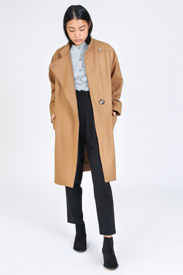 Ursa Minor Howe coat in camel Ursa Minor Howe coat in camel