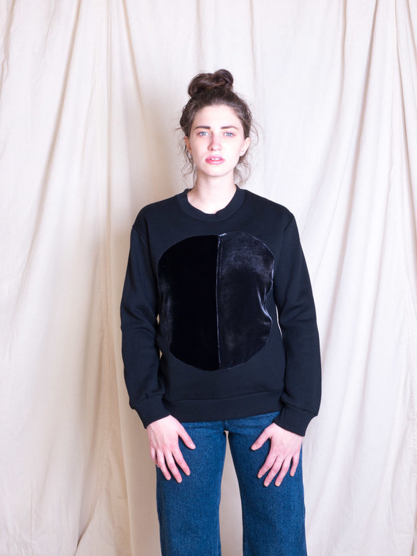 Correll Correll Black Duo Circle Sweatshirt Correll Correll Black Duo Circle Sweatshirt