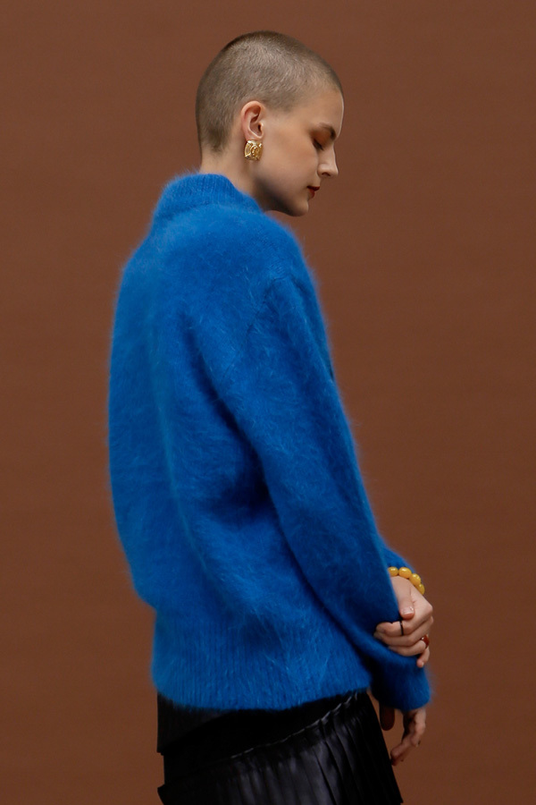 ROCKET LUNCH Nirvana Hands Oversized Knit- Blue ROCKET LUNCH Nirvana Hands Oversized Knit- Blue