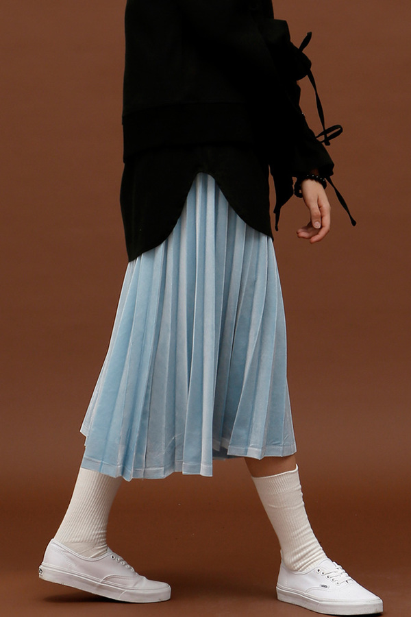 ROCKET LUNCH Velvet Pleated Skirt- Blue ROCKET LUNCH Velvet Pleated Skirt- Blue