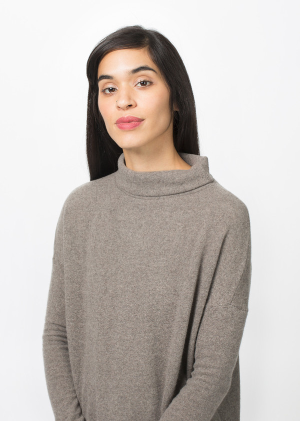 Album di Famiglia Drop Shoulder Cashmere Turtleneck Album di Famiglia Drop Shoulder Cashmere Turtleneck