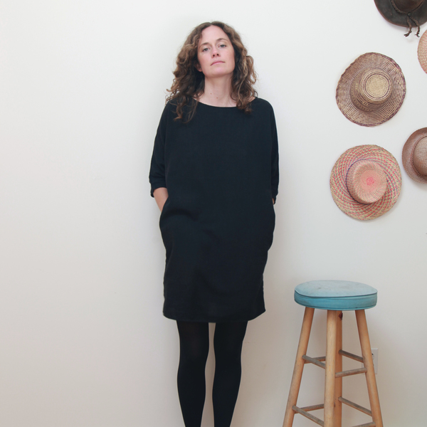Me & Arrow Dolman 3/4 Sleeve Dress Black Me & Arrow Dolman 3/4 Sleeve Dress Black