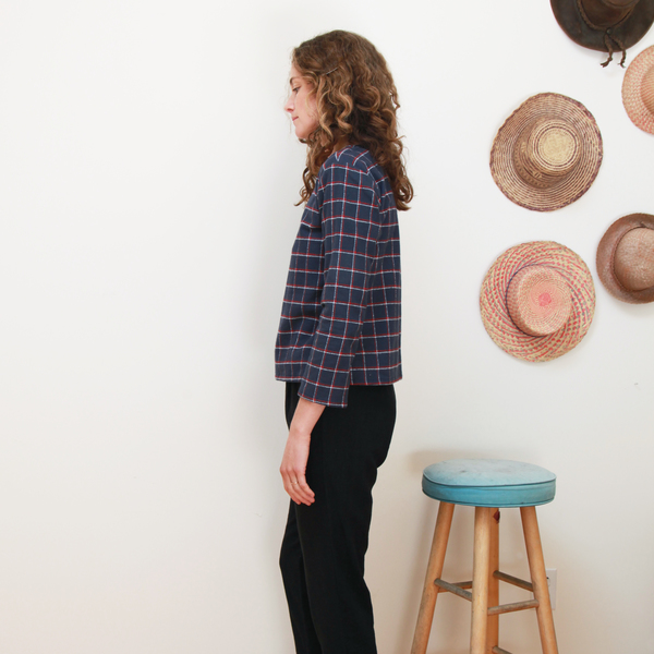 Me & Arrow Fuzzy Basic top - Fuzzy Window Pane Me & Arrow Fuzzy Basic top - Fuzzy Window Pane