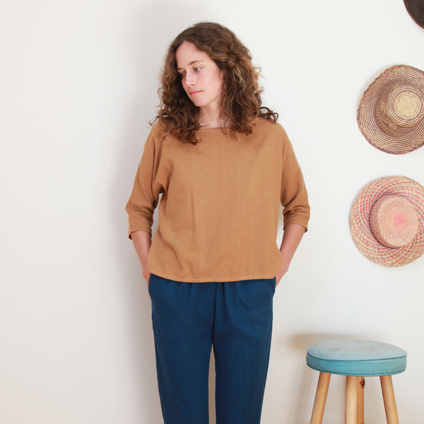 Me & Arrow Dolman 3/4 Sleeve Top Apple Cinnamon Me & Arrow Dolman 3/4 Sleeve Top Apple Cinnamon
