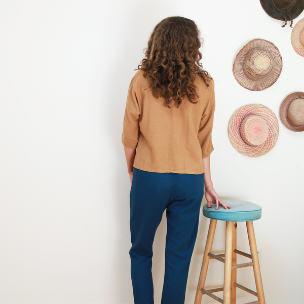 Me & Arrow Dolman 3/4 Sleeve Top Apple Cinnamon Me & Arrow Dolman 3/4 Sleeve Top Apple Cinnamon