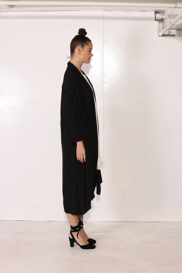 Intentionally Blank PEPPER WRAP Black Intentionally Blank PEPPER WRAP Black