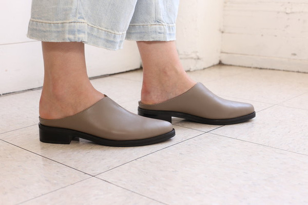Intentionally Blank SPLIT Grey Intentionally Blank SPLIT Grey